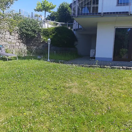 Am Dorfweiher アパート テットナング